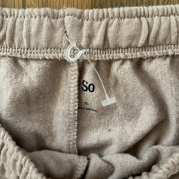 NEW SO Fleece Lined Sweatpants sz XL Women Cotton Pockets Beige Tan Mocha Jogger - Picture 3 of 11